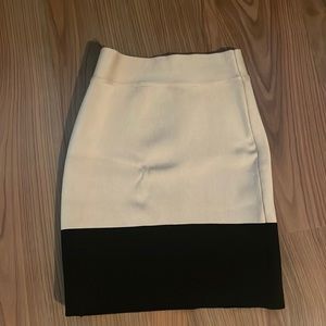Bebe skirt xs